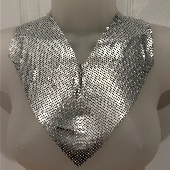 A silver-toned chainmail mesh scarf bib necklace. VTG - Picture 6 of 16